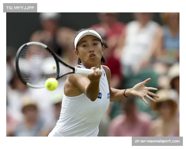 郑钦文迎战梅尔滕斯首次交锋勇敢小郑全力冲击双打高手荣耀之战